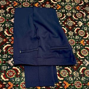 Navy blue mid-rise slim